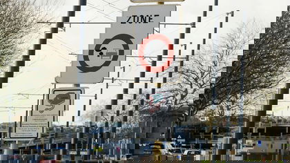 Uitstel LEZ tot 2027 teruggedraaid in Brussel: welke auto’s mogen nog rijden en welke boete riskeer je?