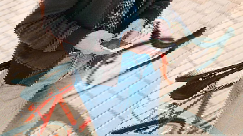 pexels-ivan-samkov-4828816