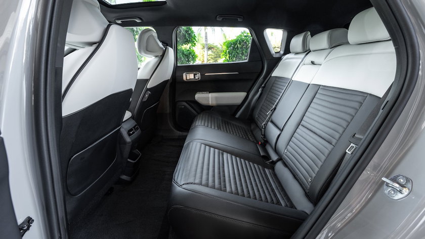 Kia-EV4-achterbank-gocar