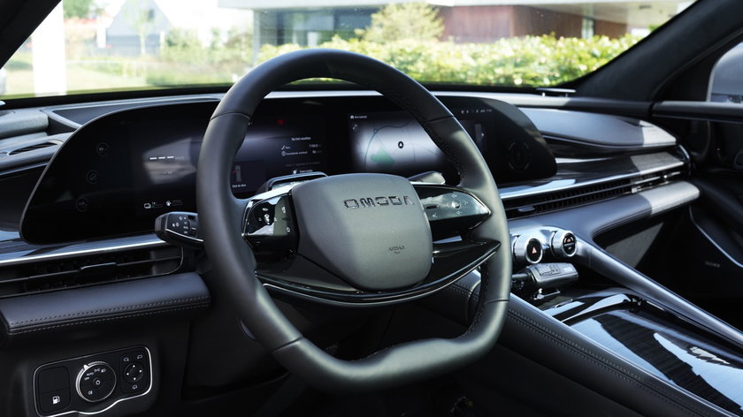 OMODA 9-interieur-gocar