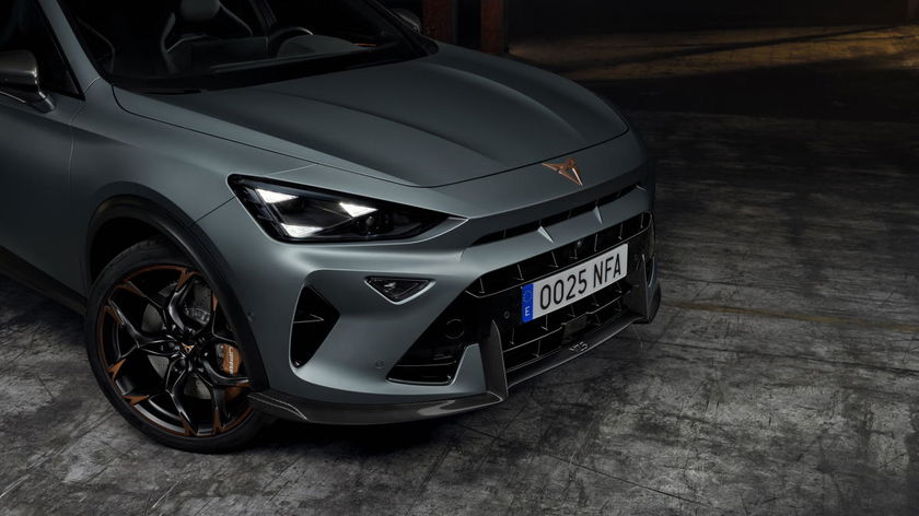The-new-CUPRA-Formentor-VZ5-marks-the-return-of-the-iconic-5-cylinder_004_HQ