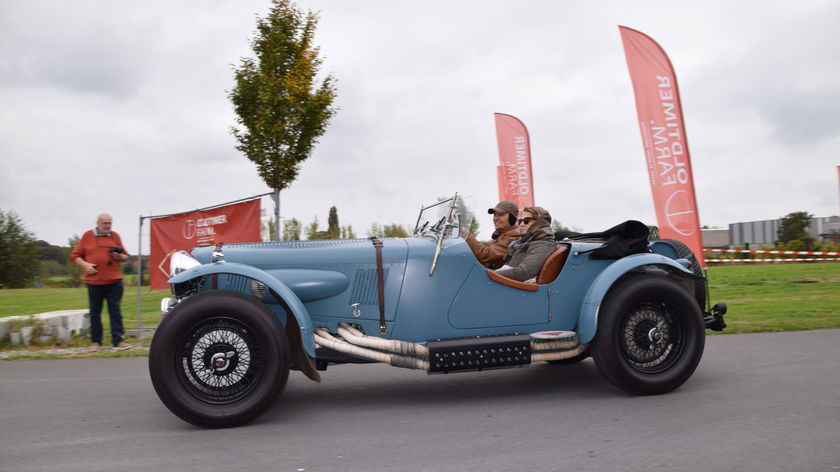 De eerste BEHVA-Tour betovert liefhebbers tijdens de Zoute Grand Prix Car Week 2025