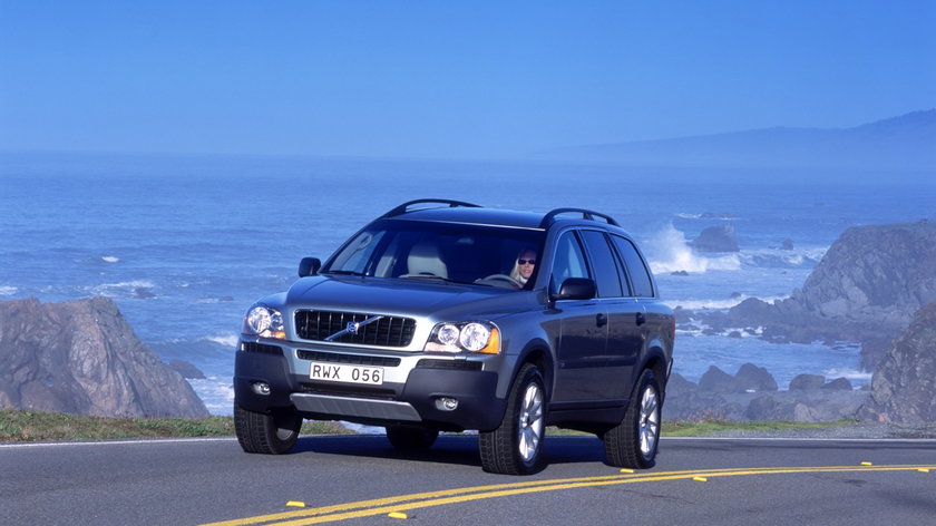 Volvo_XC90_gocar