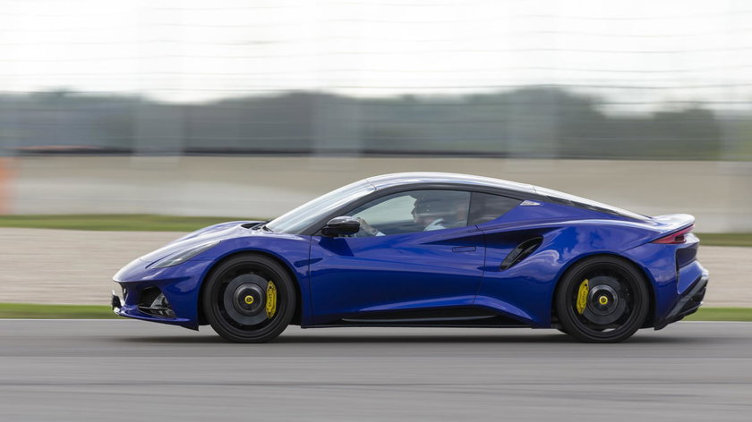 Lotus-Emira-Turbo-SE-Atlantis-Blue