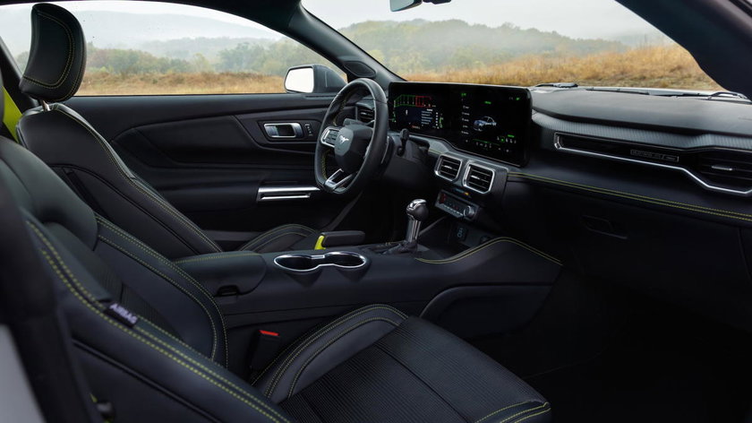 Ford-Mustang-RTR-Package_27