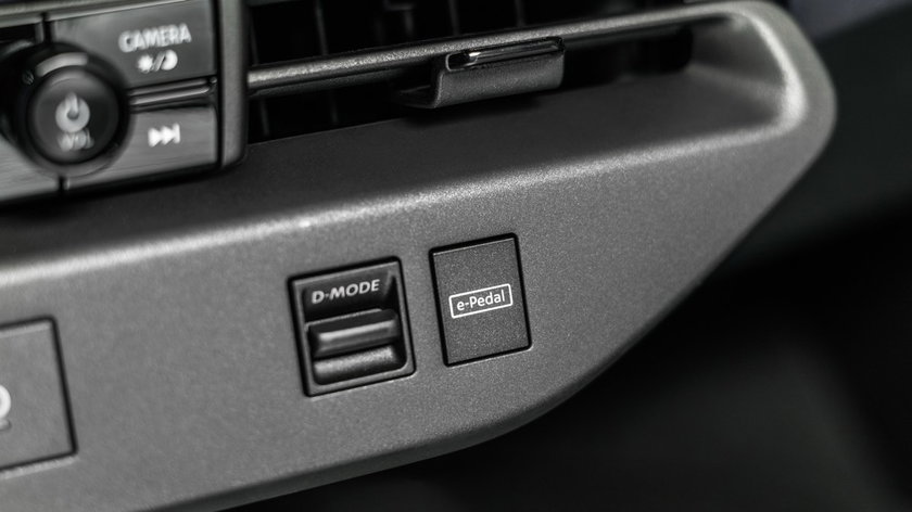 Nissan_Leaf_e-pedal-gocar