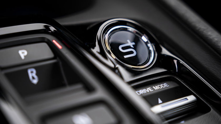 11723_Black_x_Blue_Interior_Honda_S_Shift_2_jpg