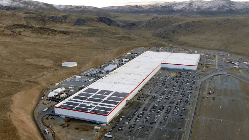 Tesla_Gigafactory_1_-_December_2019