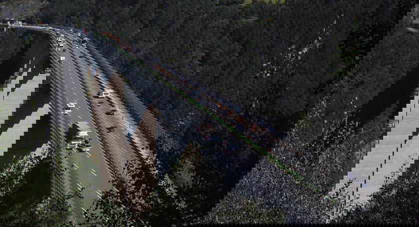 europe-bridge-2799684_1280