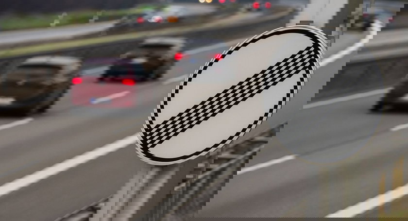 Onbegrensd rijden: dit zijn de allerlaatste plekken waar snelheid écht vrij is