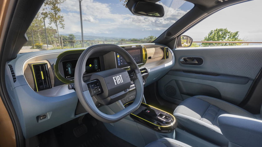 GrandePandaHybridnLaPrima_interiors