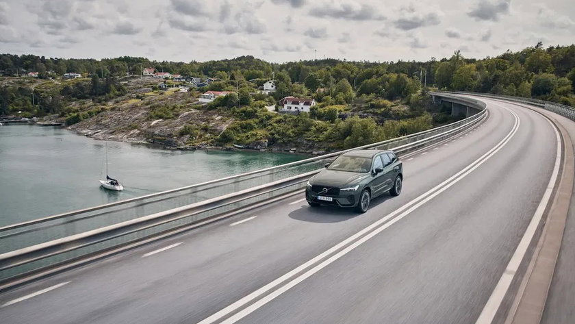 d8e959ab-7773-11f0-9d16-72e5f7d9e9f8 - copie