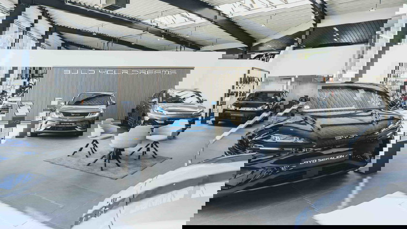 Waarom grote Europese autodealers de rode loper uitrollen voor Chinese merken