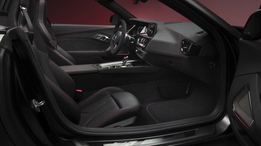 P90625396_highRes_bmw-z4-final-edition