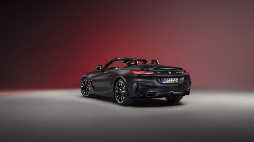 P90625401_highRes_bmw-z4-final-edition