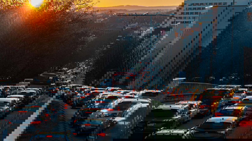 traffic-7859033_1280