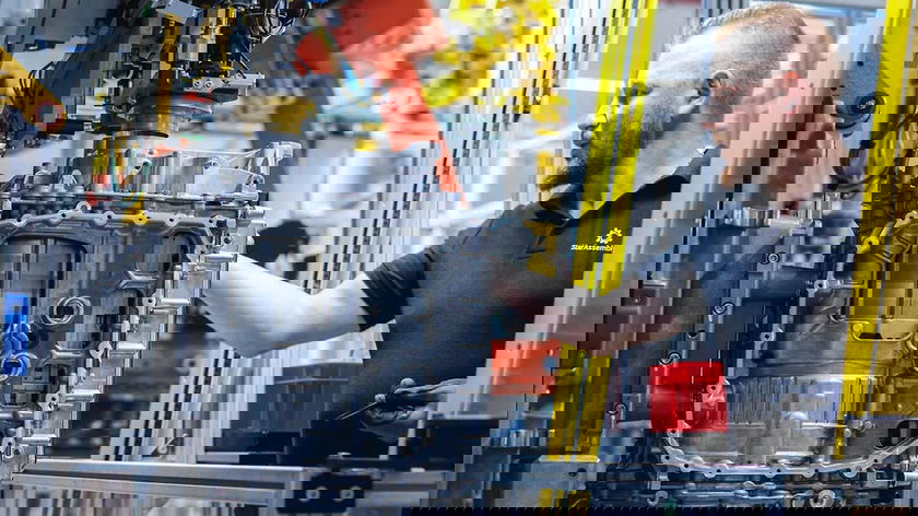 sebes-glc-003-w1680xh945-cutout - copie