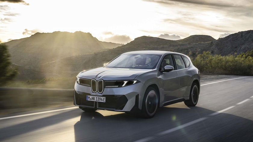 BMW iX3 50 xDrive Spacesilver 008