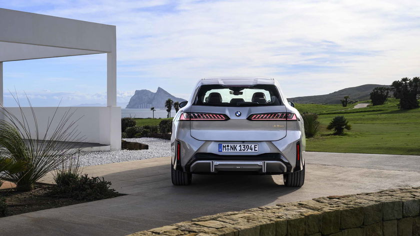 BMW iX3 50 xDrive Spacesilver 084