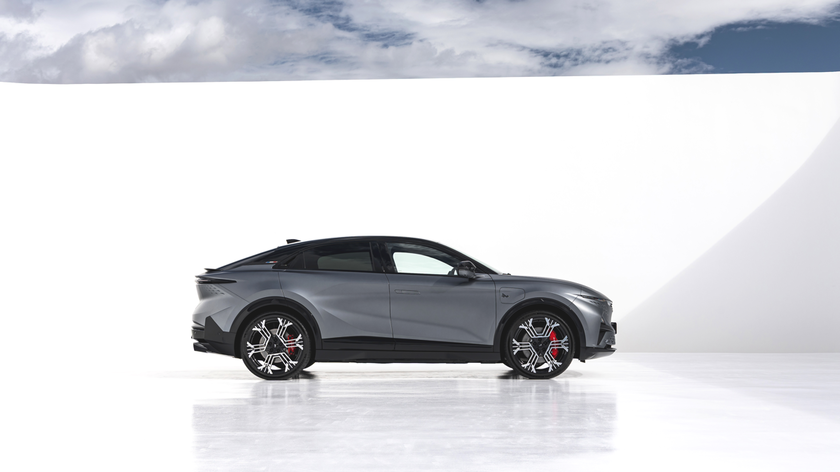 Alpine_A390GTS-GrisTonnerreMat©ThomasCortesi-CetadiProd-4