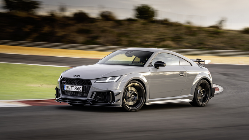 Audi_TT_RS_Coupe_iconic_edition_jusquen_2023