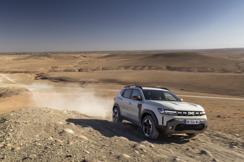 TEST Dacia Duster Hybrid-G 150 4x4 (2025): trekken en duwen