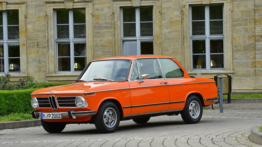 P90239132_highRes_file-dat