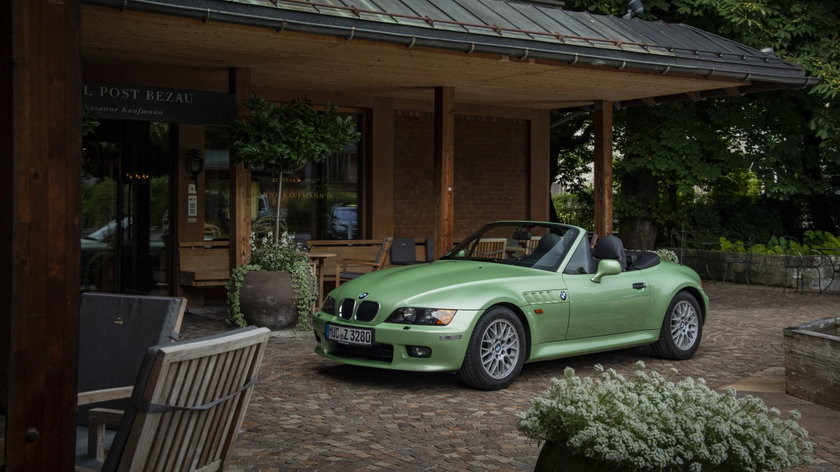 P90625084_highRes_bmw-z3-roadster-2-8