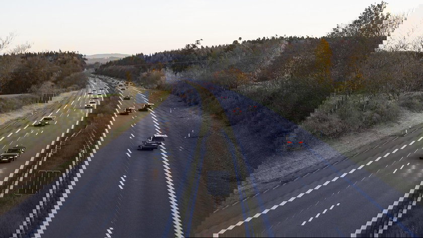 highway-2909336_1280