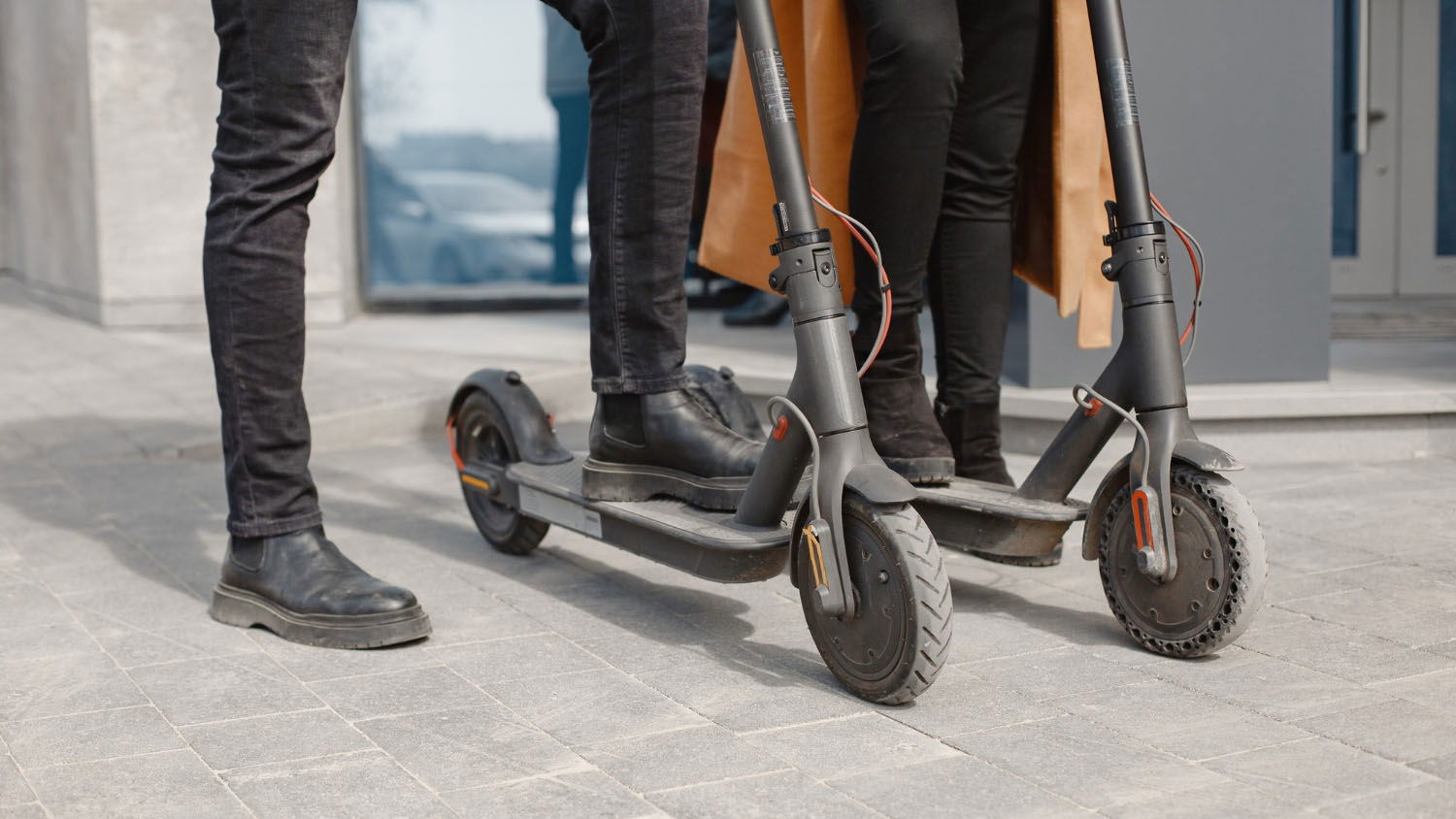 Brussel verbiedt elektrische steps tijdens oudejaarsnacht - Business AM