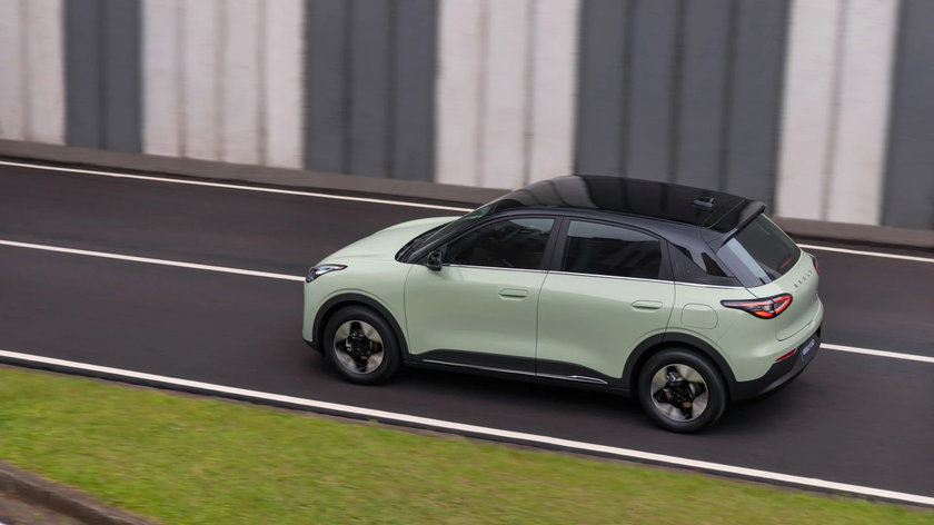 geely-ex2-061 - copie