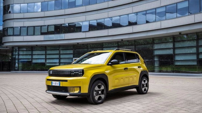 medium_Fiat_GrandePanda-01