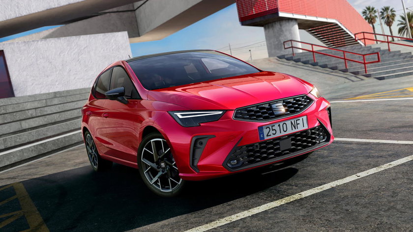 seat-ibiza-pa-075-fr-hero-angle-be