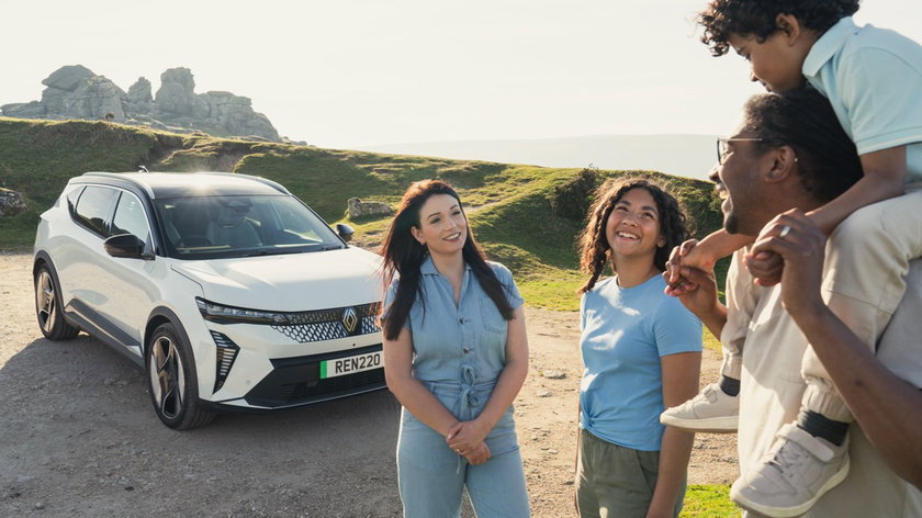 Une famille sur cinq roulera-t-elle en électrique d’ici fin 2027 ?