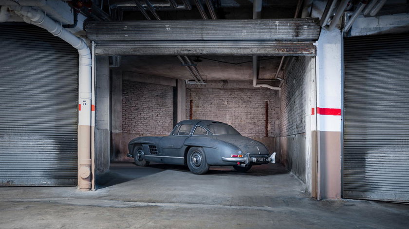 Mercedes-Benz 300SL Gullwing 9