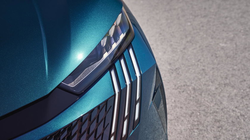 PEUGEOT_3008_PLUGIN_2024_311_FR