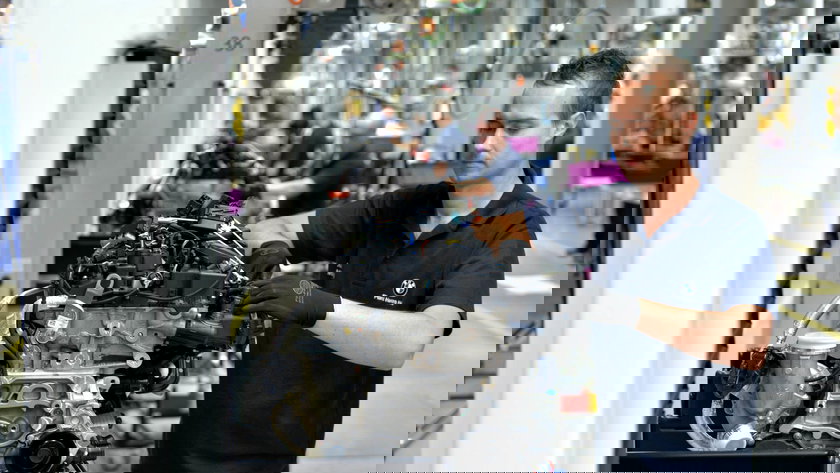 bmw-harms-engines-01