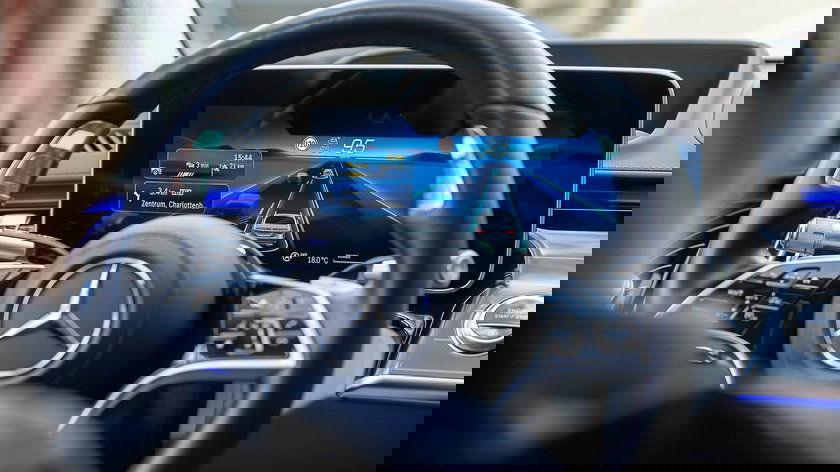 Automatisch remmen, rijstrookassistentie: zijn rijhulpsystemen te snel verplicht?