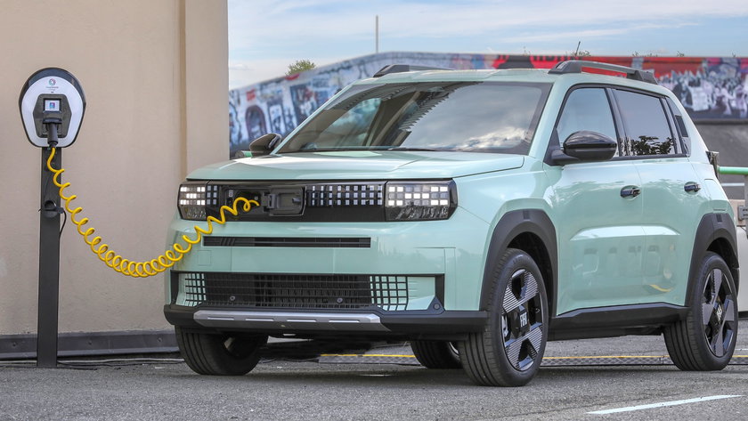 Étude : il n’y a pas assez de bornes pour la transition électrique