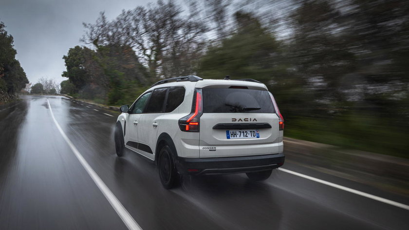 DaciaJogger-Action©AdrienCortesi-5