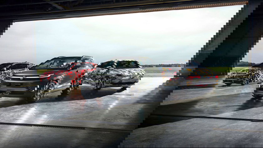 B2025CW00440_web_1600