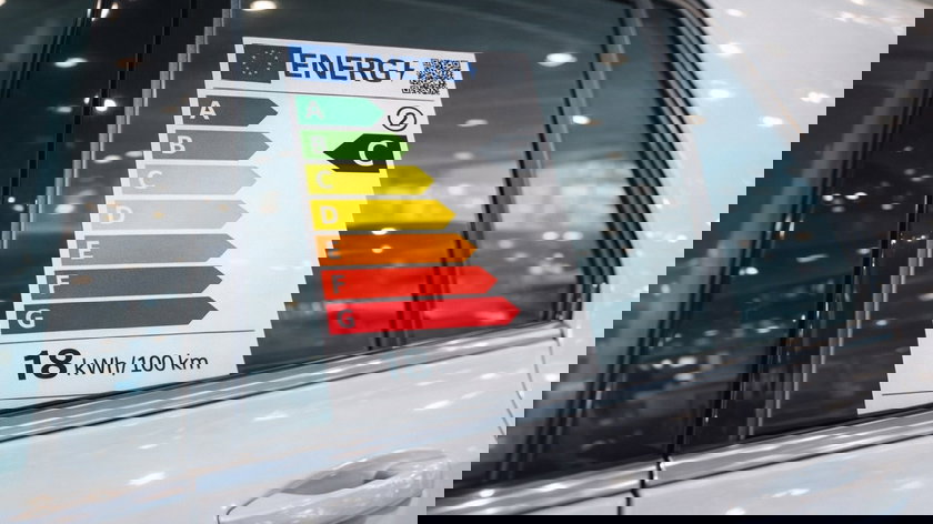 Voitures électriques : le futur label énergétique européen va-t-il bouleverser la fiscalité automobile ?