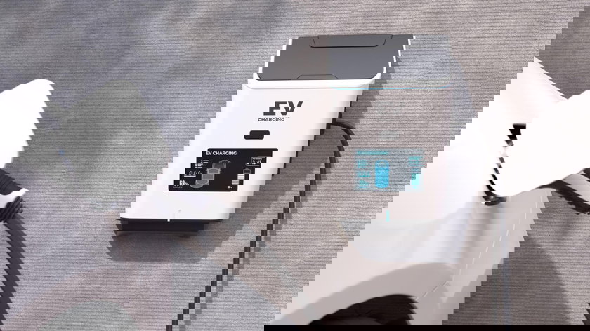 Carburants en hausse : rouler en voiture électrique coûte-t-il vraiment moins cher en Belgique ?