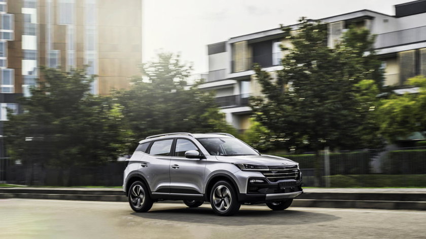 TEST EVO Cuatro: de moeilijke kunst van goedkoop rijden