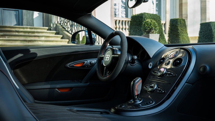 03 2603 BUGATTI-Pre-Series-Veyron-Super-Sport-World-Record-Edition
