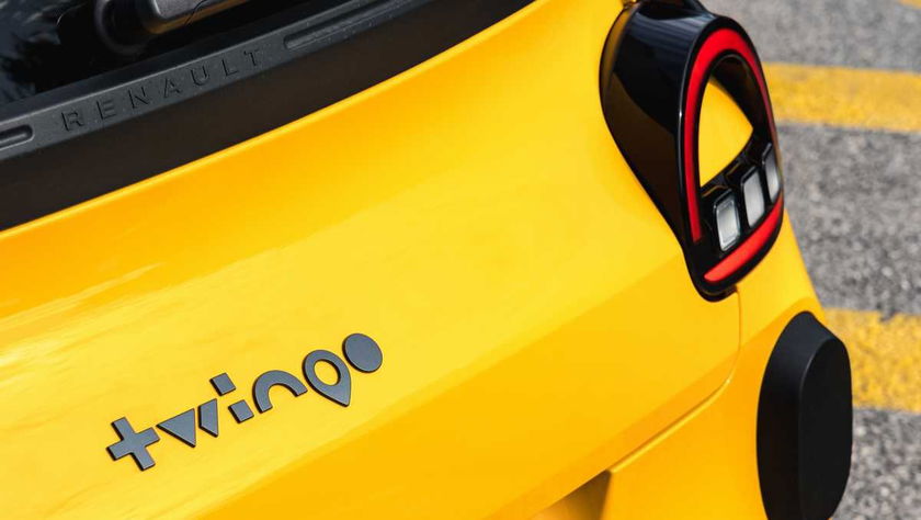 RenaultTwingoE-TechElectric_MangoYellow_Detail©ThomasCortesi-13