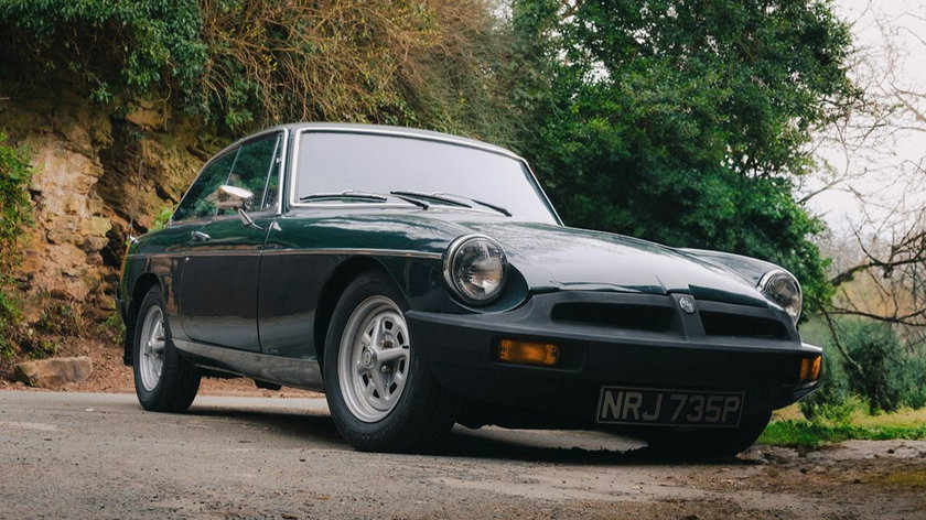 rory-tucker-kt8y11J0CQ4-unsplash