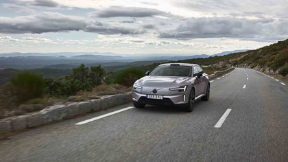 TEST Volvo ES90 2026: de grote comeback van de Zweedse berline?