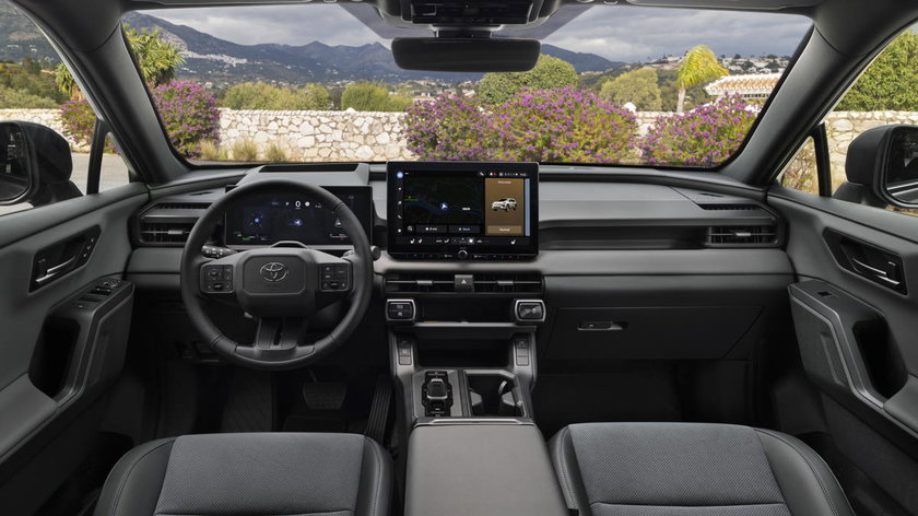 2026_RAV4 HEV_Avantgarde Bronze_interior_032