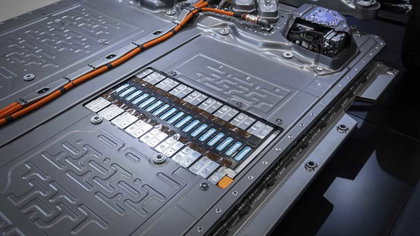 Faire réparer la batterie d’une voiture électrique : est-ce que cela en vaut la peine ?